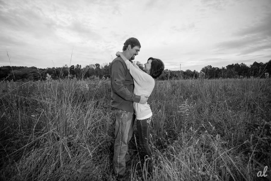 Britini and Dustin Engagament Session | Hoover, Alabama