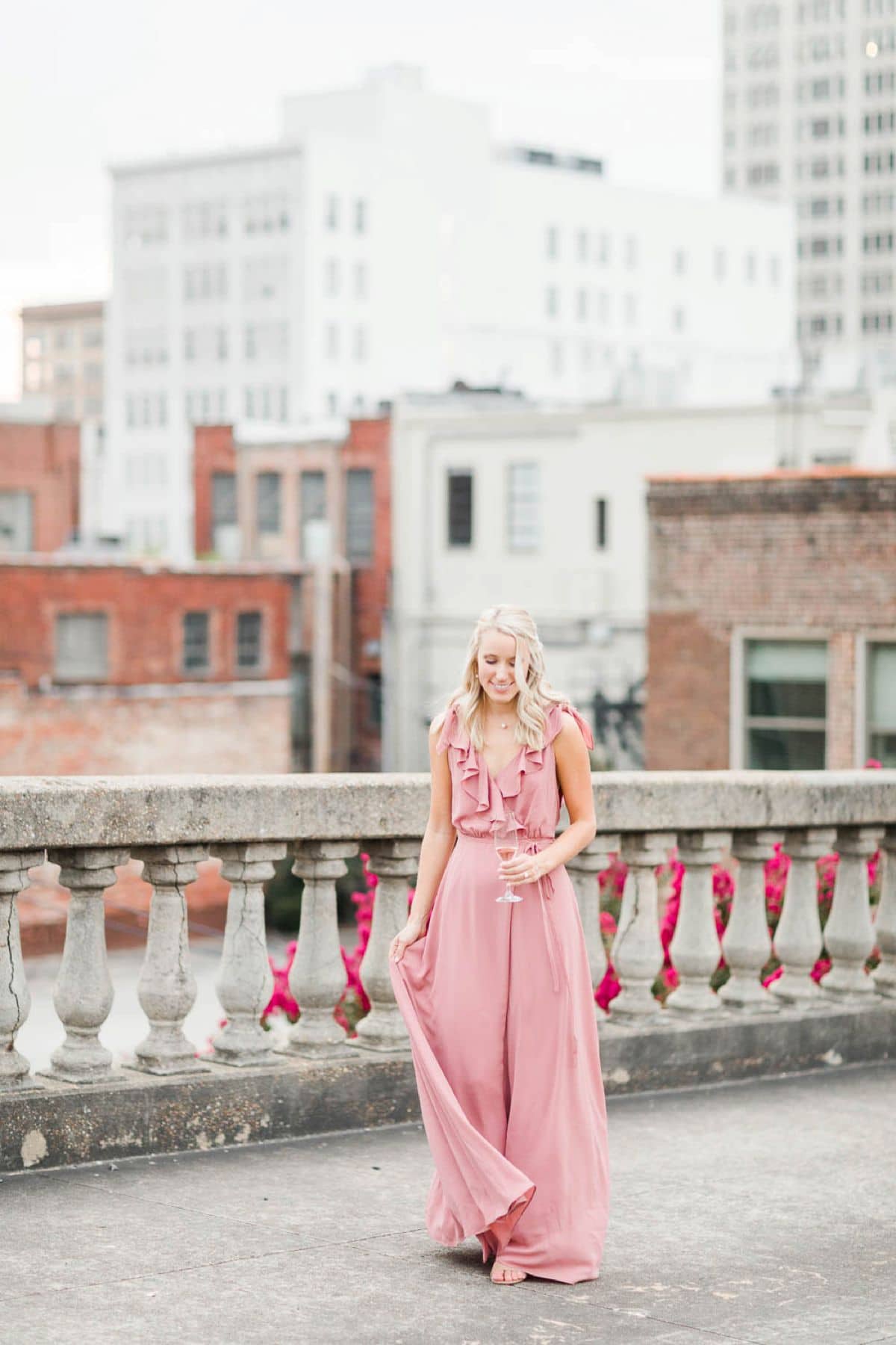 Engagement Outfit Tips for Women  Birmingham Alabama Wedding Photographer